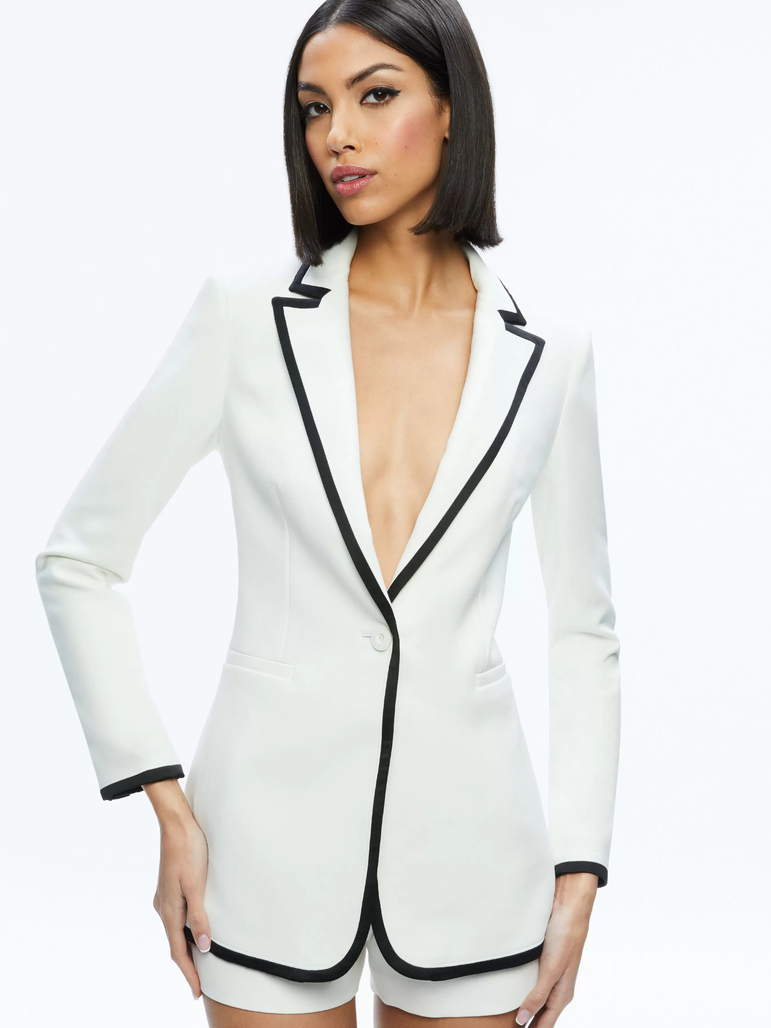 Alice and Olivia BREANN CONTRAST TRIM BLAZER