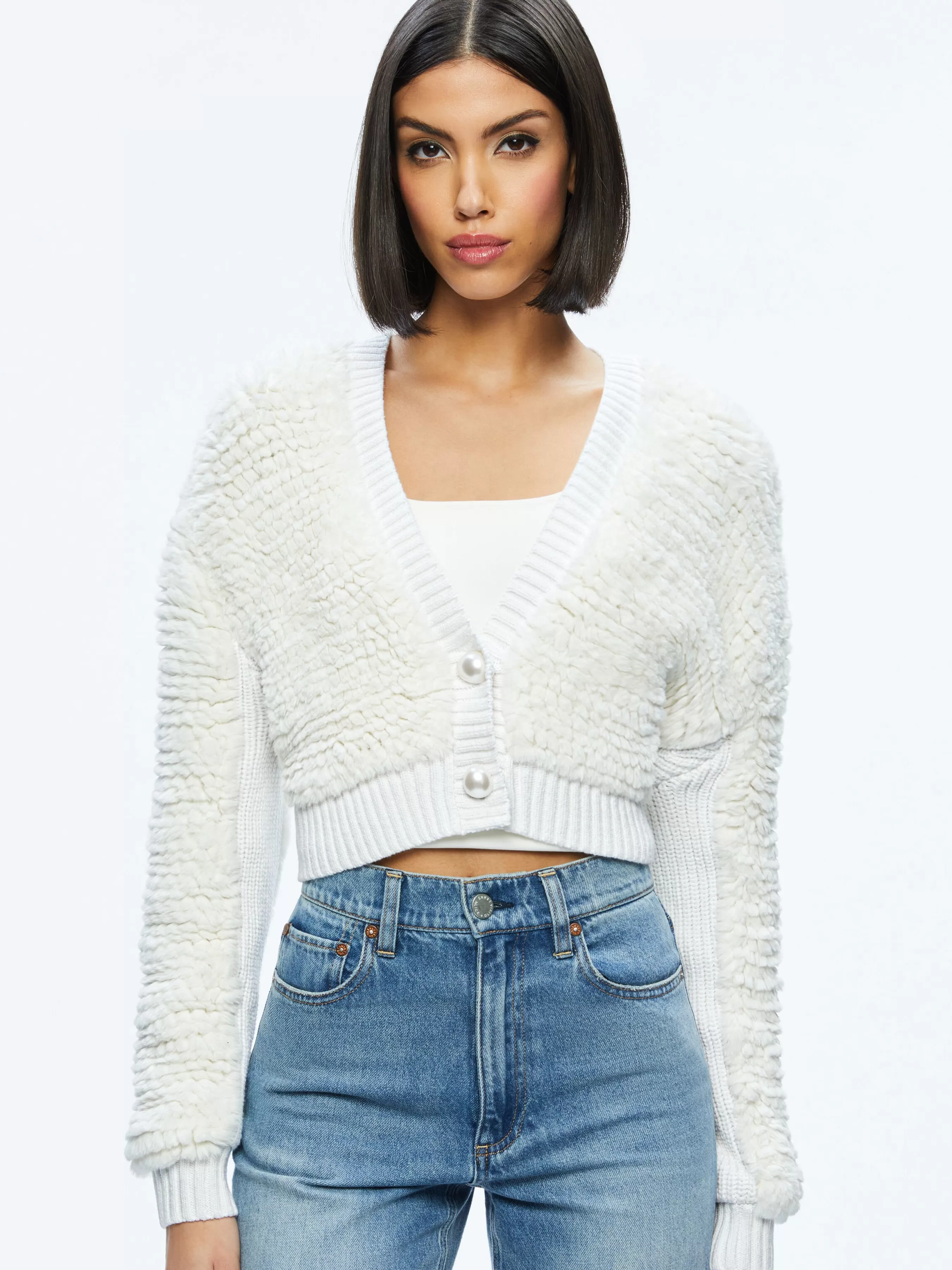 Alice and Olivia CASILDA FAUX FUR CROPPED CARDIGAN