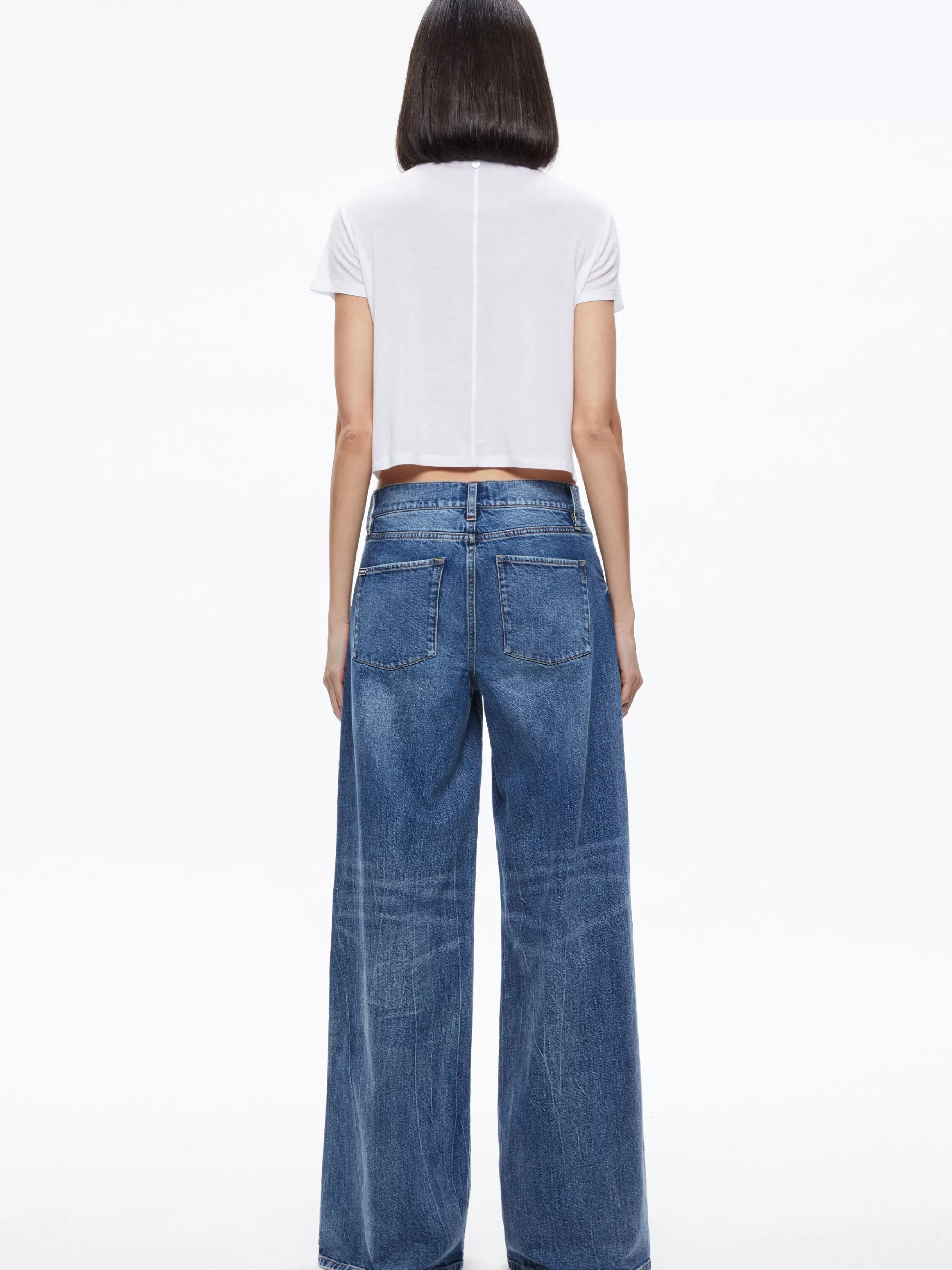 Alice and Olivia CINDY CLASSIC CROPPED TEE