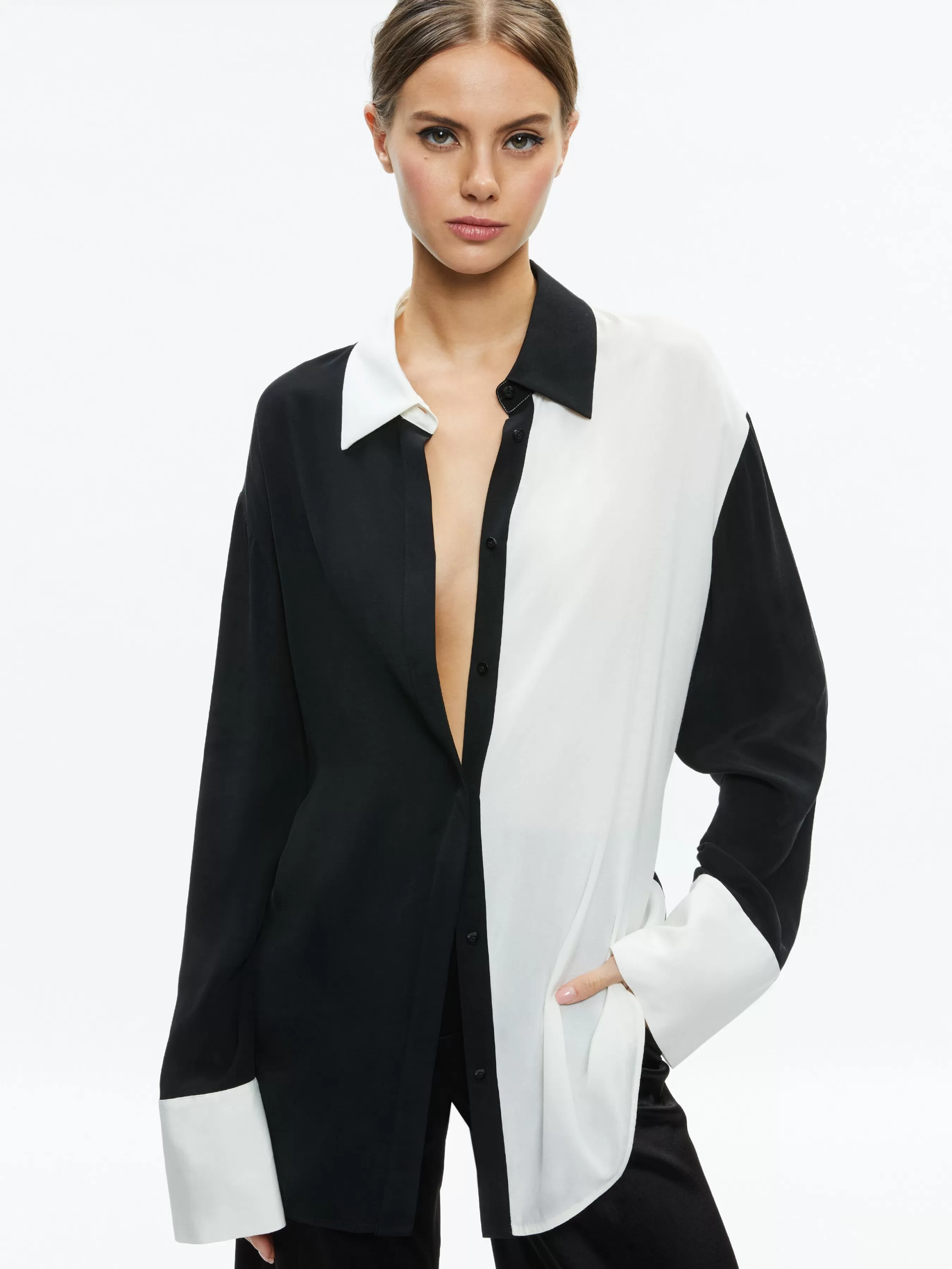 Alice and Olivia FINELY OVERSIZED BUTTON DOWN SHIRT