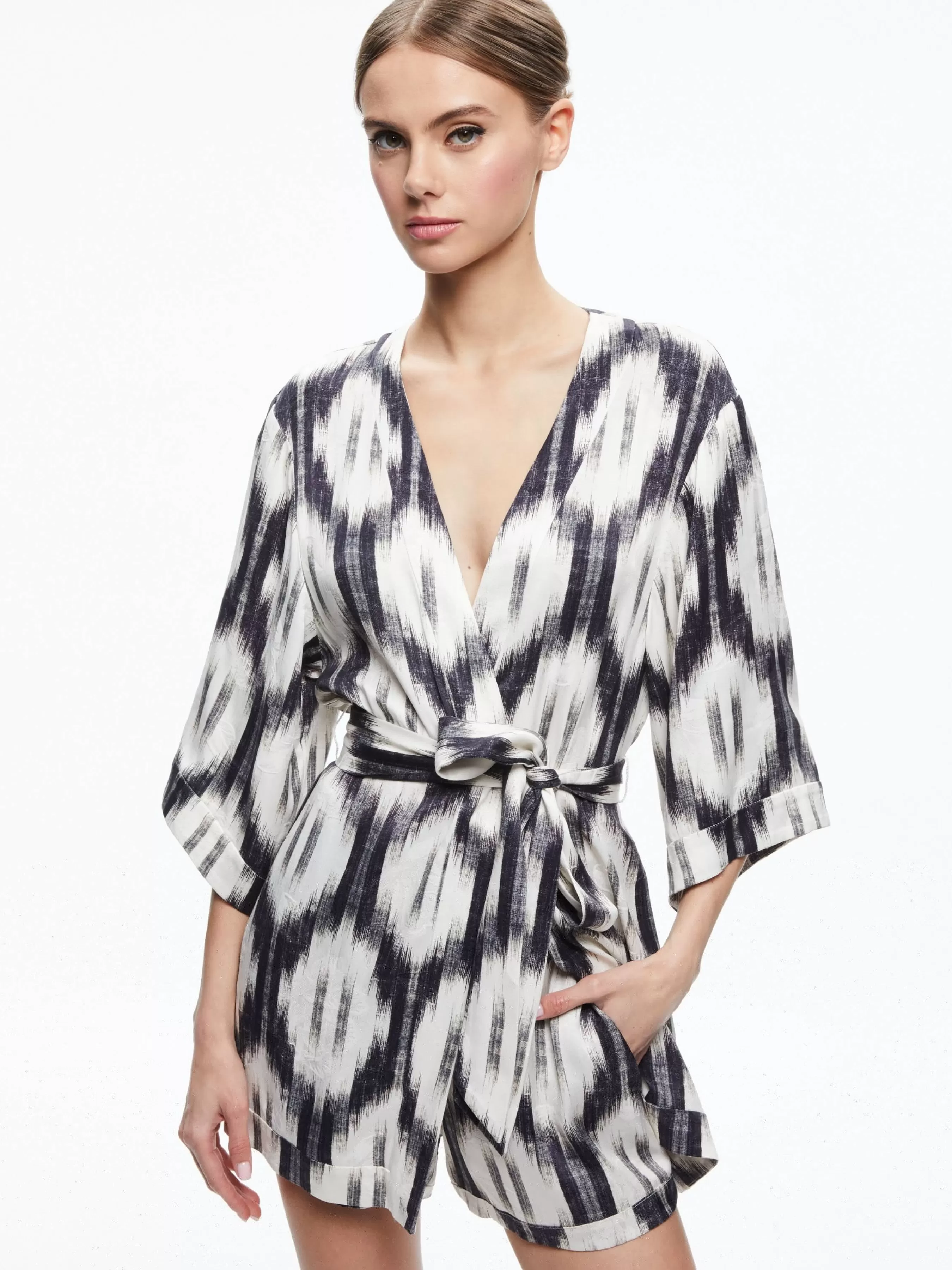 Alice and Olivia IKAT PRINT DOMINO KIMONO WITH TIE BELT + ASH TIE NECK HALTER TOP + TANDY SHORTS