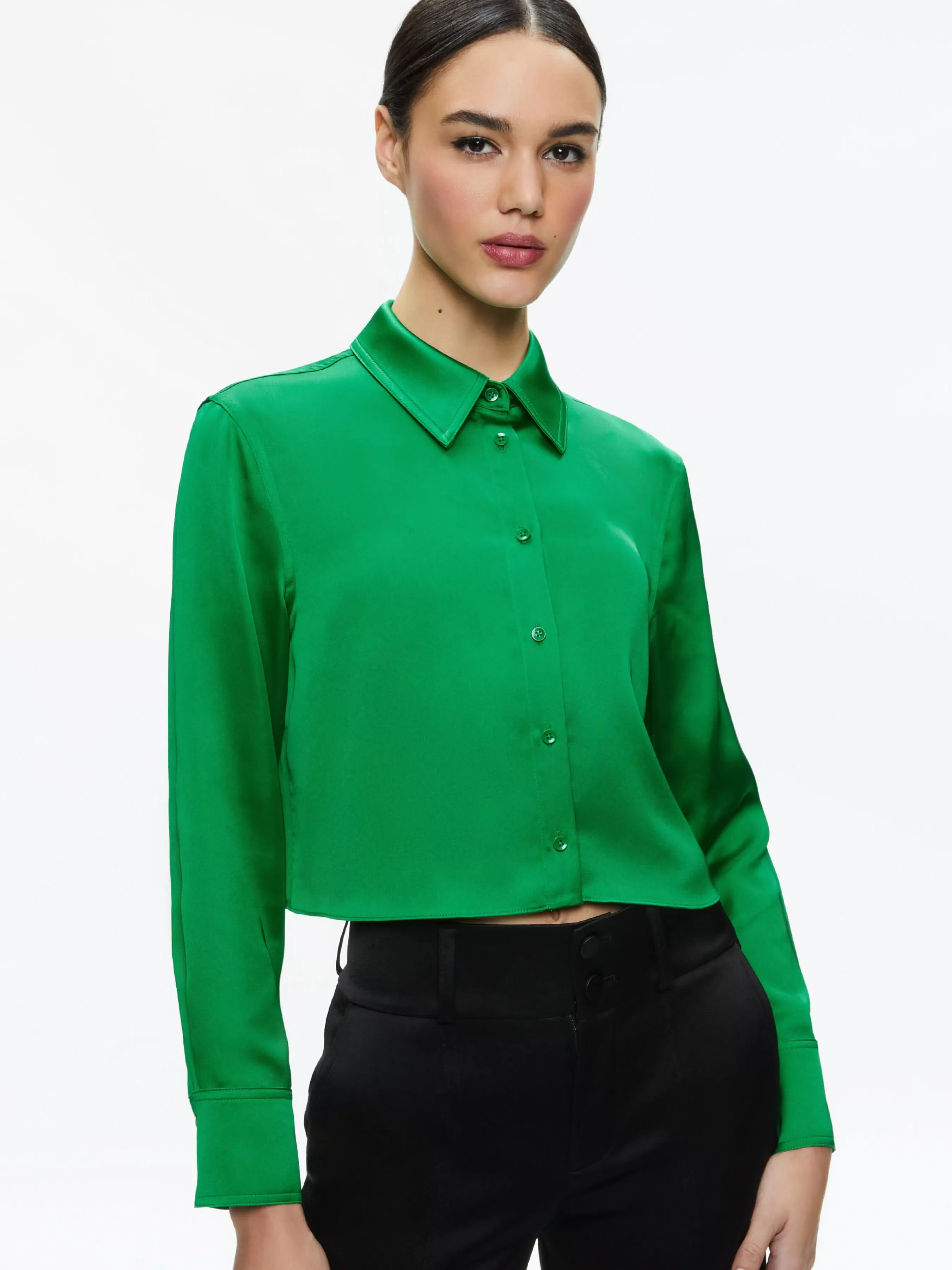 Alice and Olivia LEON CROPPED BUTTON DOWN